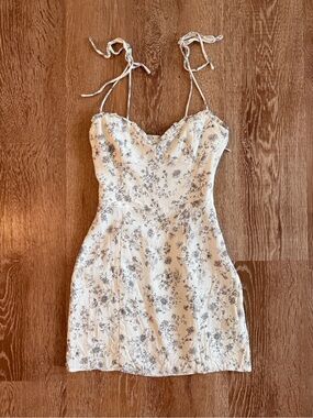 Aritzia | Dresses | Creamwhite Lace Aritzia Dress See Through Back | Poshmark Aritzia | Dresses | Creamwhite Lace Aritzia Dress See Through Back | Poshmark